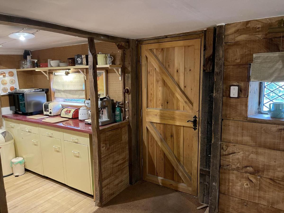 Remarkable Boultons Barn With Hot Tub Newton Abbot Bagian luar foto